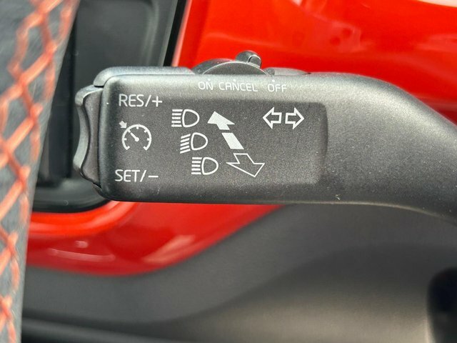 Volkswagen Up 1.0 Groove Up Hatchback Euro 5 White #19