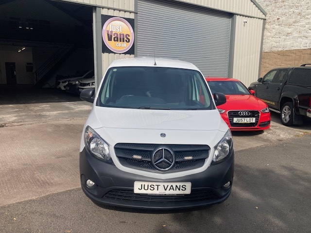 Mercedes-Benz CITAN Mpv White #2