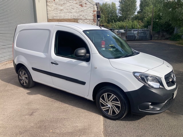 Mercedes-Benz CITAN Mpv White