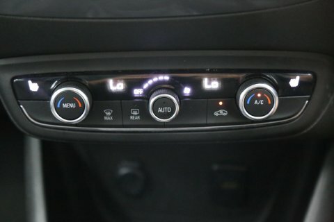 Vauxhall Crossland 1.5 Turbo D 120 Elite Nav  #13