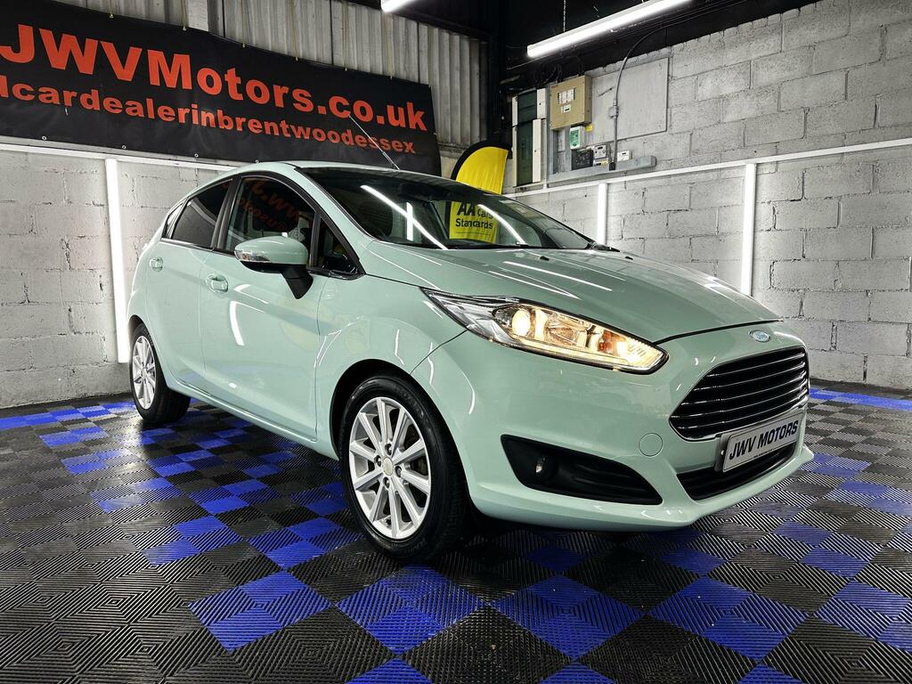 Ford Fiesta 1.5 Tdci Titanium Euro 6 Green