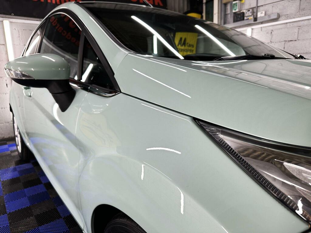Ford Fiesta 1.5 Tdci Titanium Euro 6 MK04STY Green #2