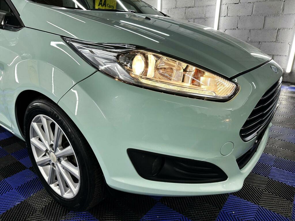 Ford Fiesta 1.5 Tdci Titanium Euro 6 MK04STY Green #3