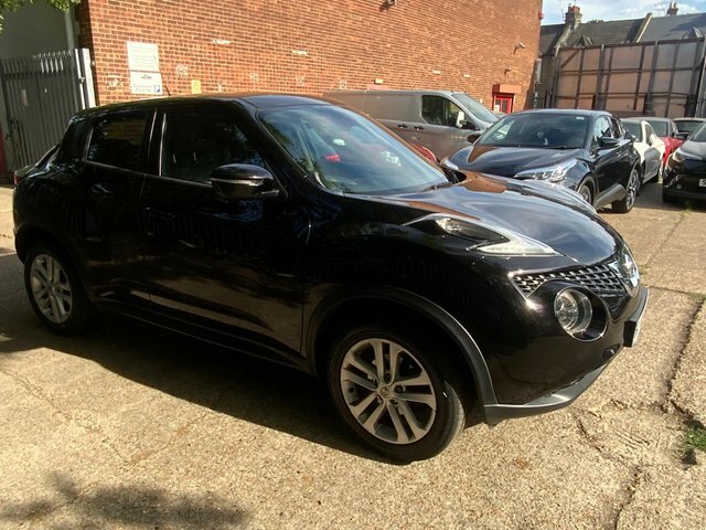 Nissan Juke 1.6 N-connecta Suv Black #12