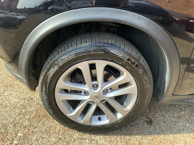 Nissan Juke 1.6 N-connecta Suv Black #22