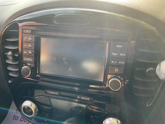 Nissan Juke 1.6 N-connecta Suv Black #24