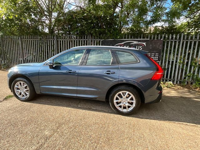 Volvo XC60 D4 Momentum Pro Blue #5