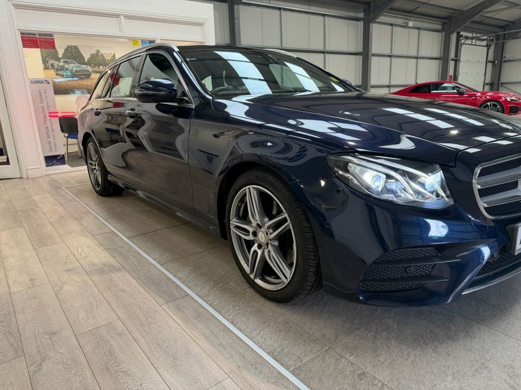 Mercedes-Benz E Class 2L Amg Line Blue #3