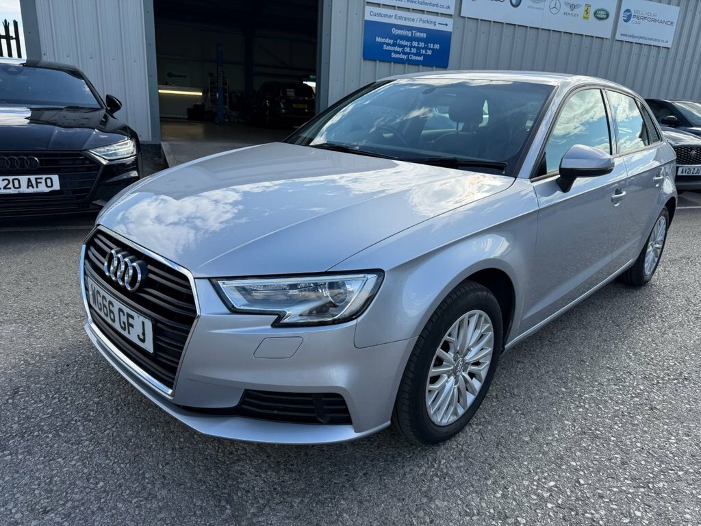 Audi A3 2L Se Technik Silver #2