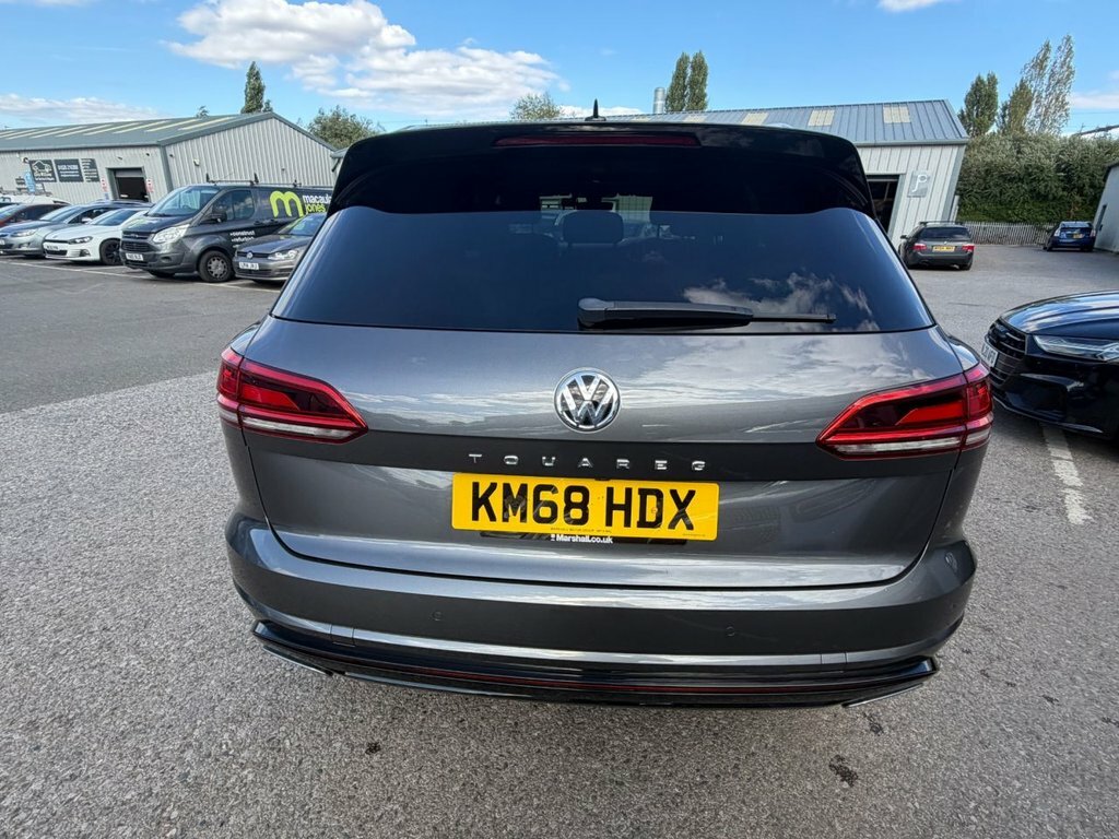 Volkswagen Touareg Grey #8