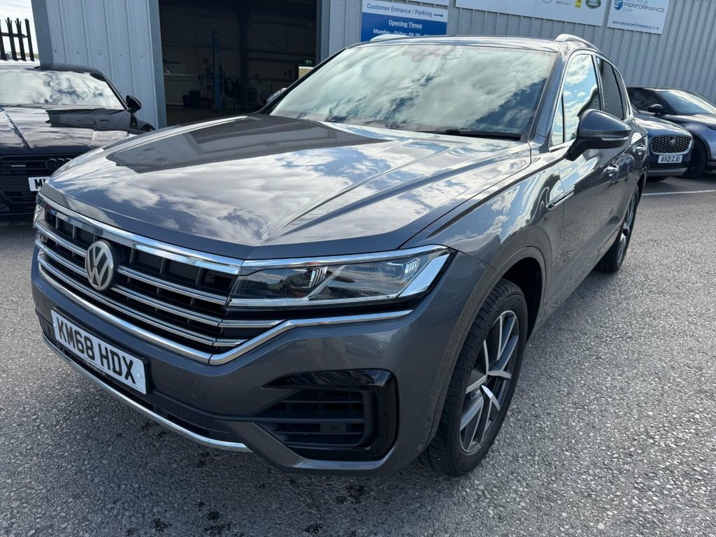 Volkswagen Touareg 3L R-line Grey #3