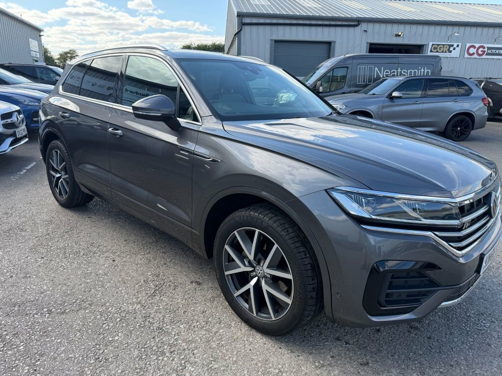 Volkswagen Touareg 3L R-line Grey #5