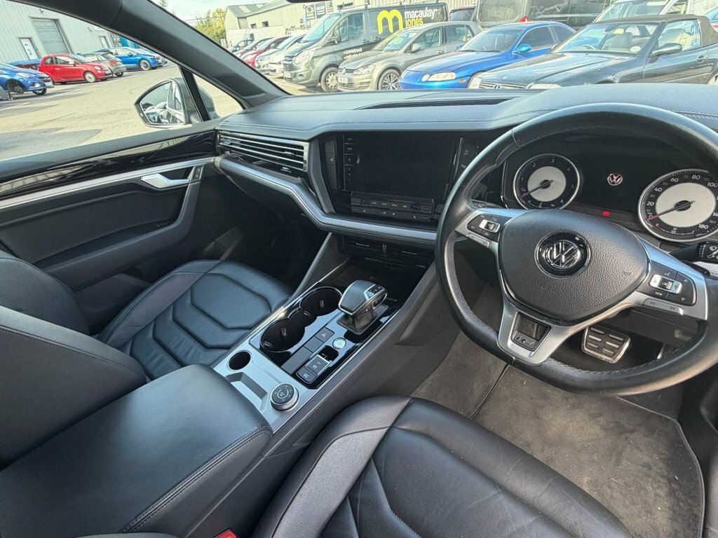 Volkswagen Touareg Grey #15