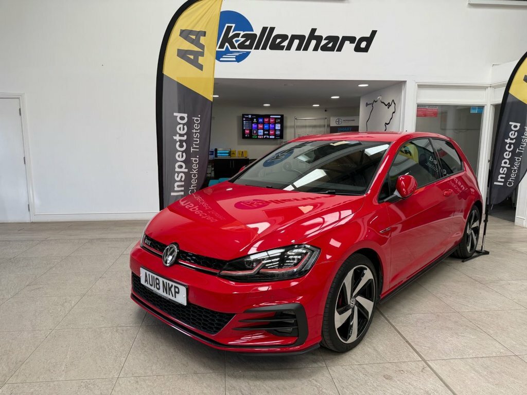 Volkswagen Golf 2L Gti Red #2