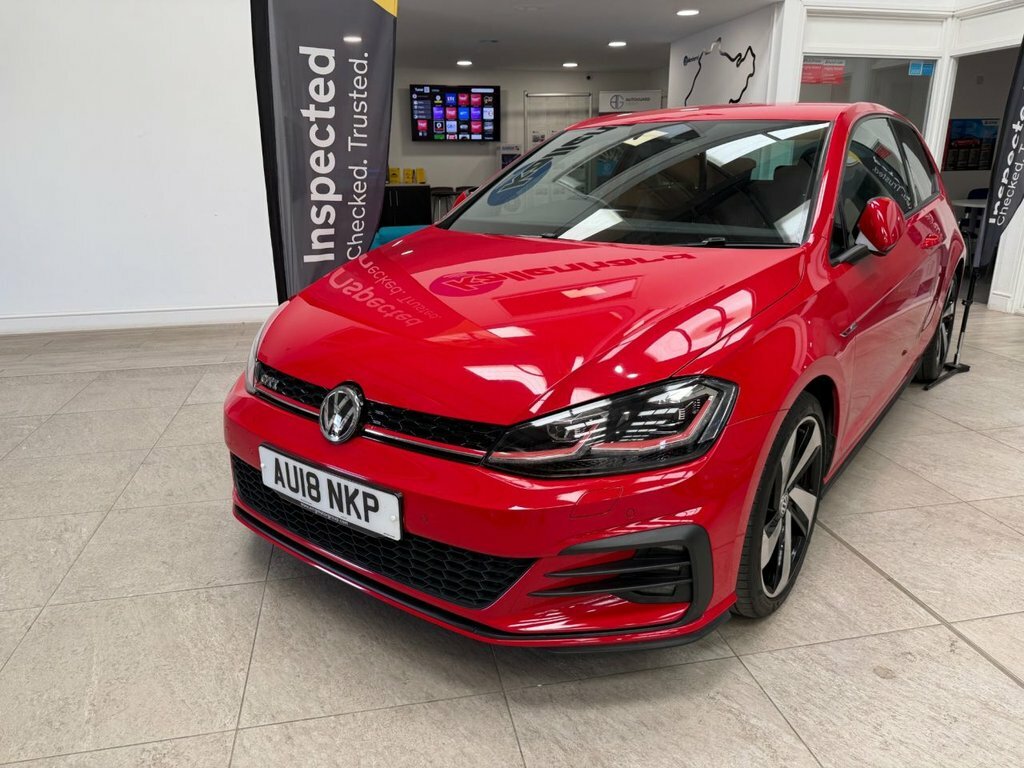Volkswagen Golf 2L Gti Red #5