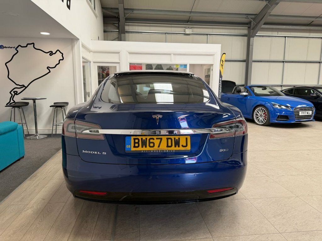 Tesla Model S Hatchback BW67DWJ Blue #5