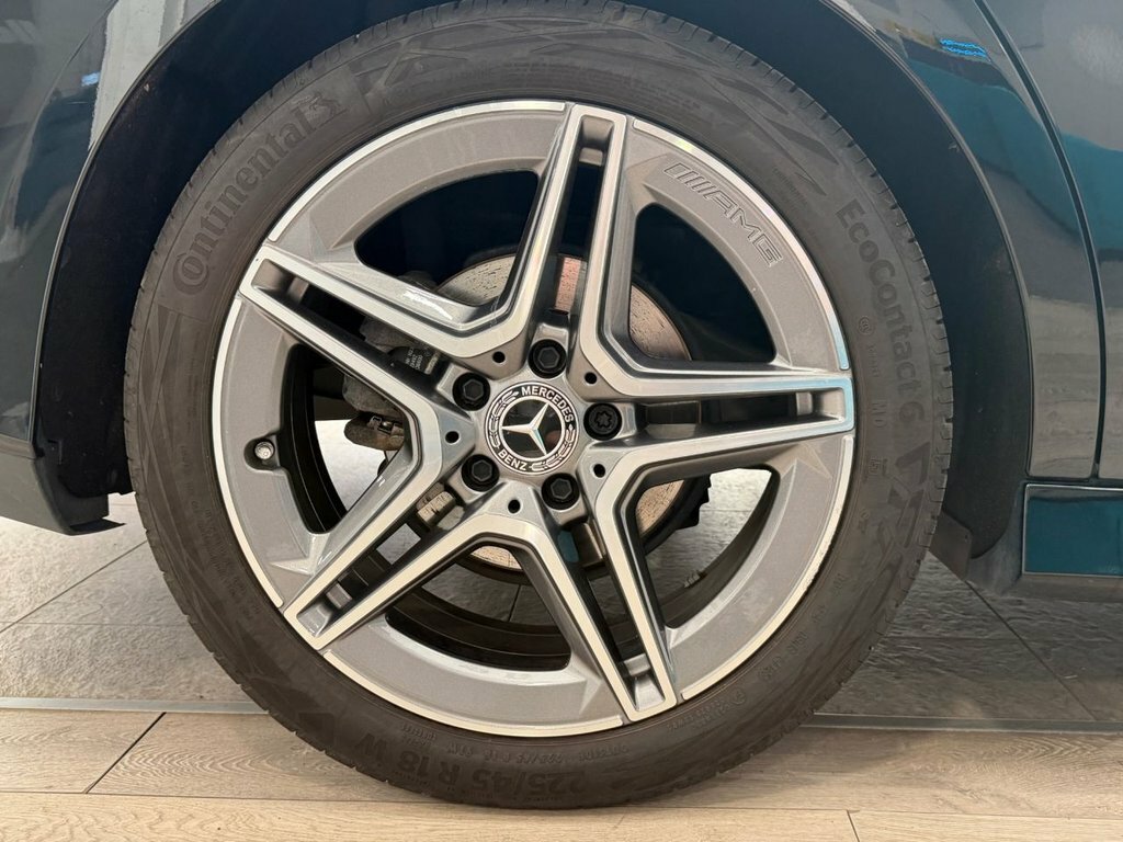 Mercedes-Benz CLA Class 1.3L Amg Line Black #3