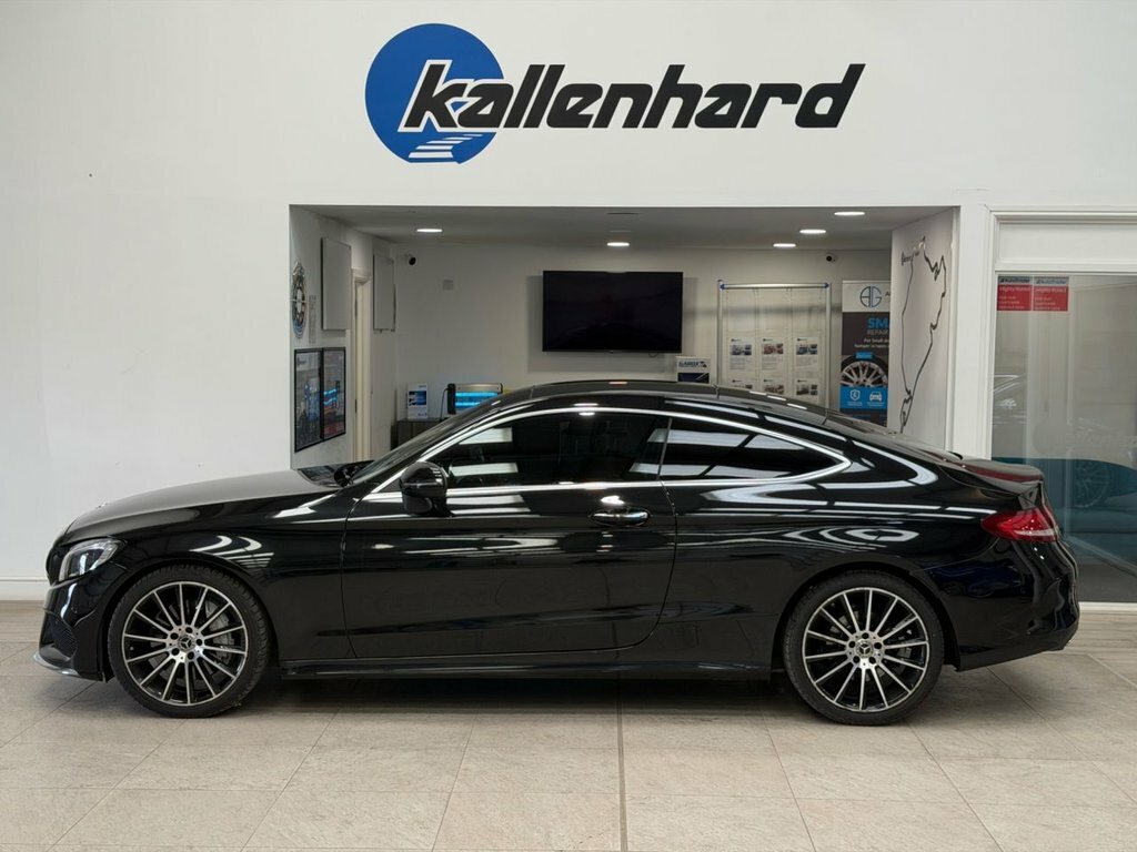 Mercedes-Benz C Class 2L Amg Line Black #4