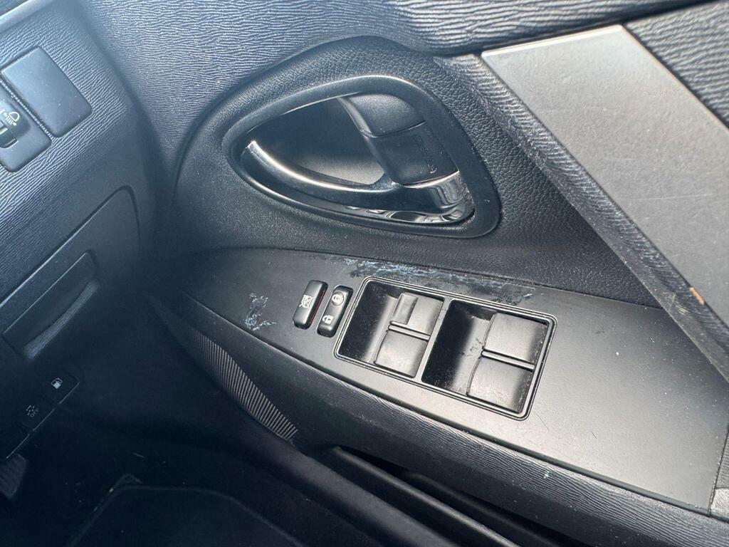 Toyota Avensis Valvematic Active 145 Grey #14