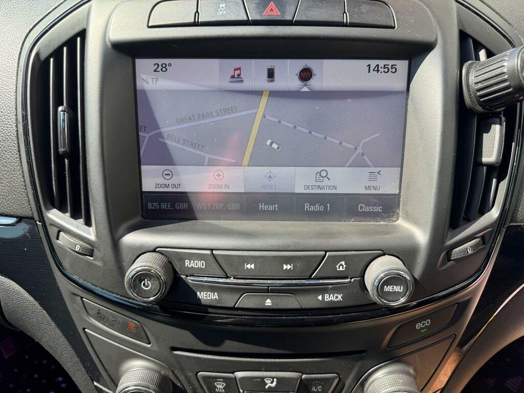Vauxhall Insignia 2.0 Cdti Ecoflex Sri Nav Sports Tourer White #14