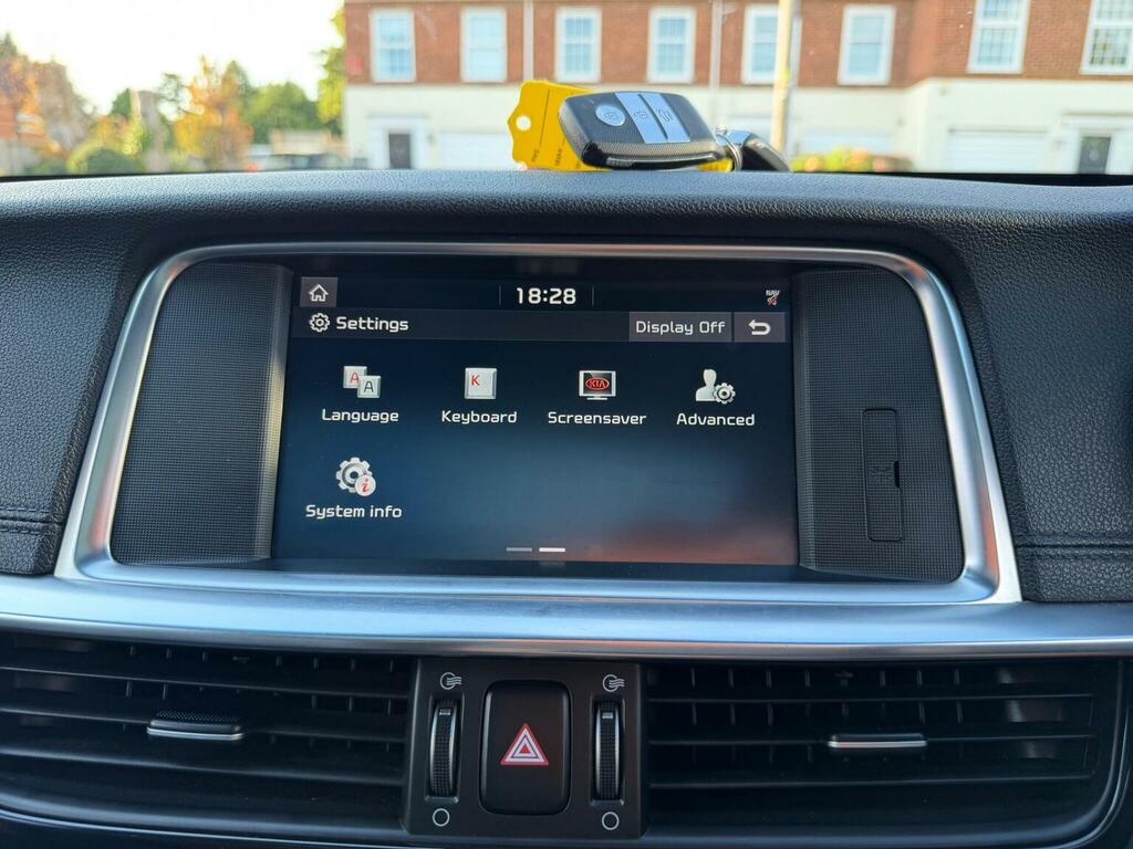 Kia Optima 2.0H Gdi 11.26Kwh Sportswagon Plug-in H White #18