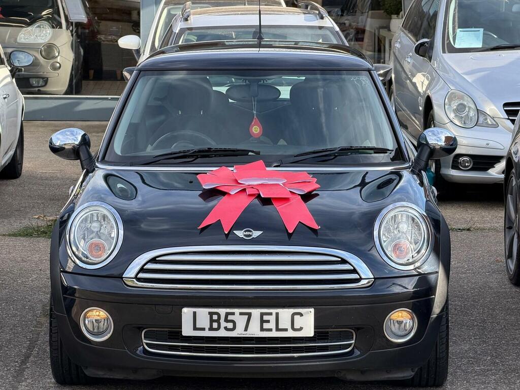 Mini Hatch Hatchback 1.4 One Steptronic Euro 4 200757 Black #2