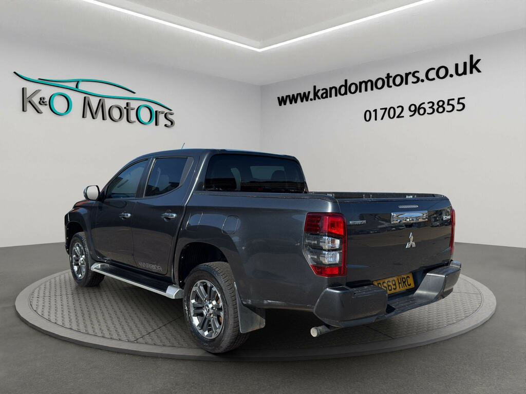 Mitsubishi L200 2.2 Di-d Dc Warrior 4Wd Euro 6 Ss Grey #6
