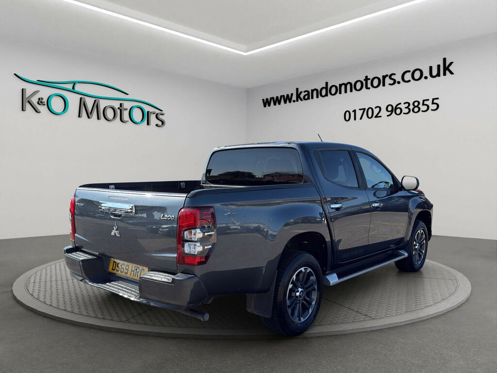 Mitsubishi L200 2.2 Di-d Dc Warrior 4Wd Euro 6 Ss Grey #6