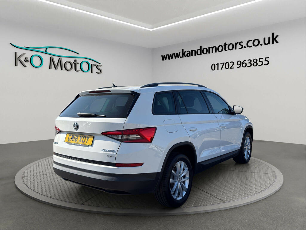 Skoda Kodiaq 2.0 Tdi Se 4Wd Euro 6 Ss 5 Seat White #4