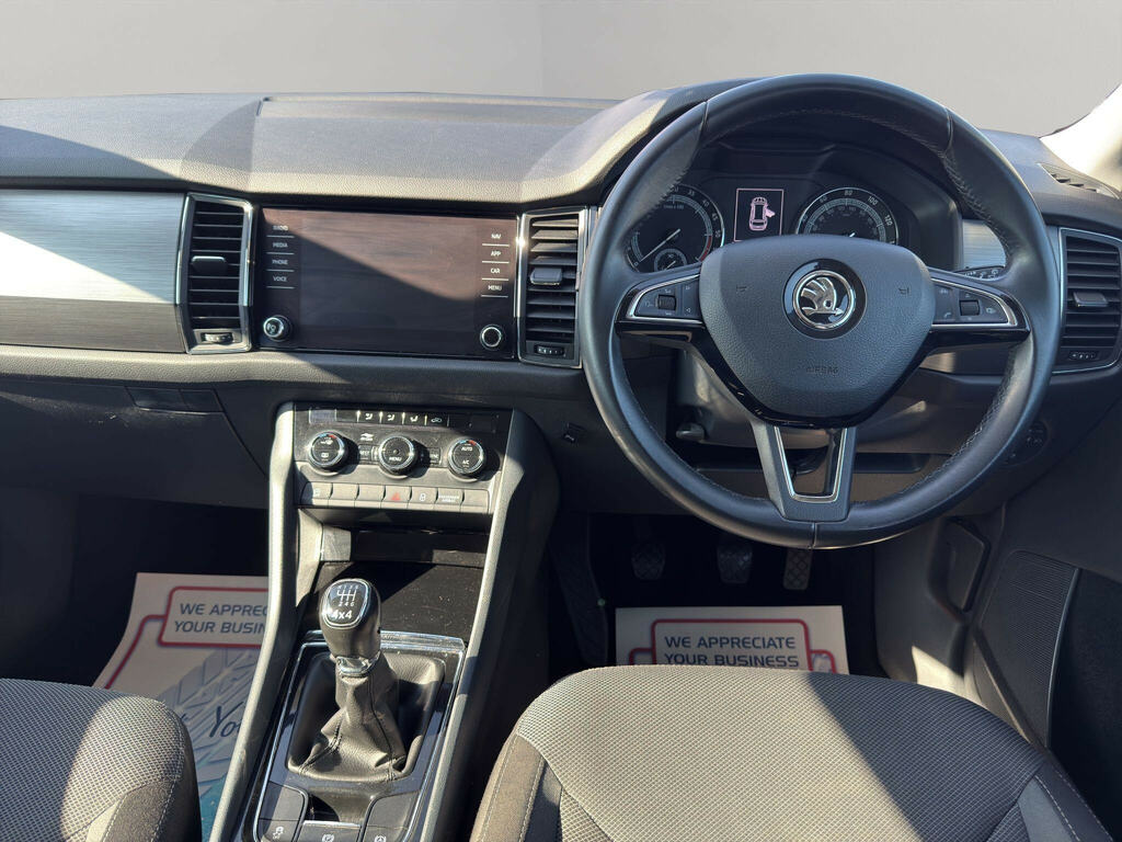 Skoda Kodiaq 2.0 Tdi Se 4Wd Euro 6 Ss 5 Seat White #2