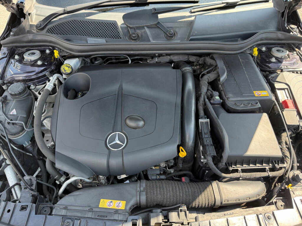 Mercedes-Benz GLA Class 2.1 Gla220 Cdi 4Matic Amg Line Premium 168 Bhp Black #50