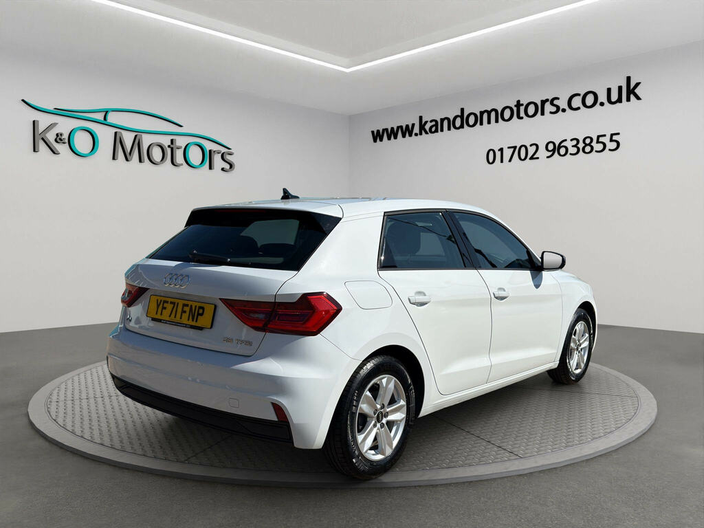 Audi A1 1.0 Tfsi 25 Technik Sportback Euro 6 Ss White #4