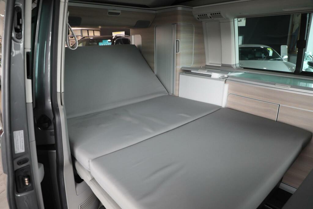 Volkswagen California 2.0 Tdi Beach Camper 7 Seater Mpv Manua Silver #48