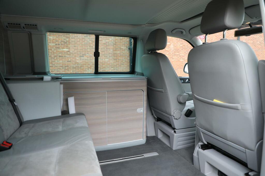 Volkswagen California 2.0 Tdi Beach Camper 7 Seater Mpv Manua Silver #20