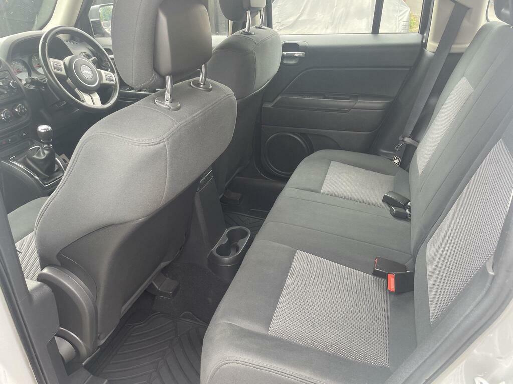 Jeep Patriot 2.4 Sport Suv 4X4 196 Gkm, 168 Green #10