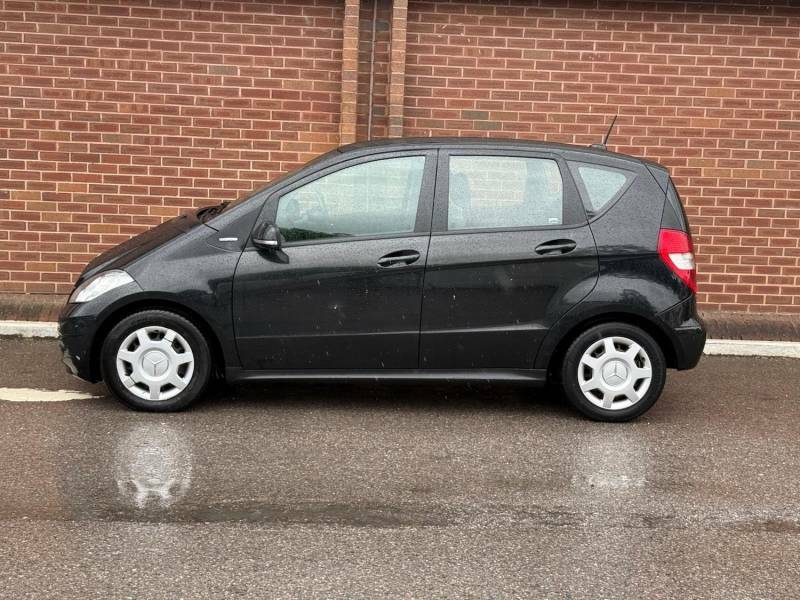 Mercedes-Benz A Class A160 Cdi Blueefficiency Classic Se - 2012 12 VN12SYS Black #2