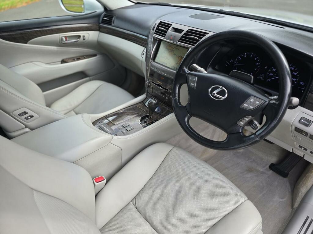 Lexus LS  Silver #14