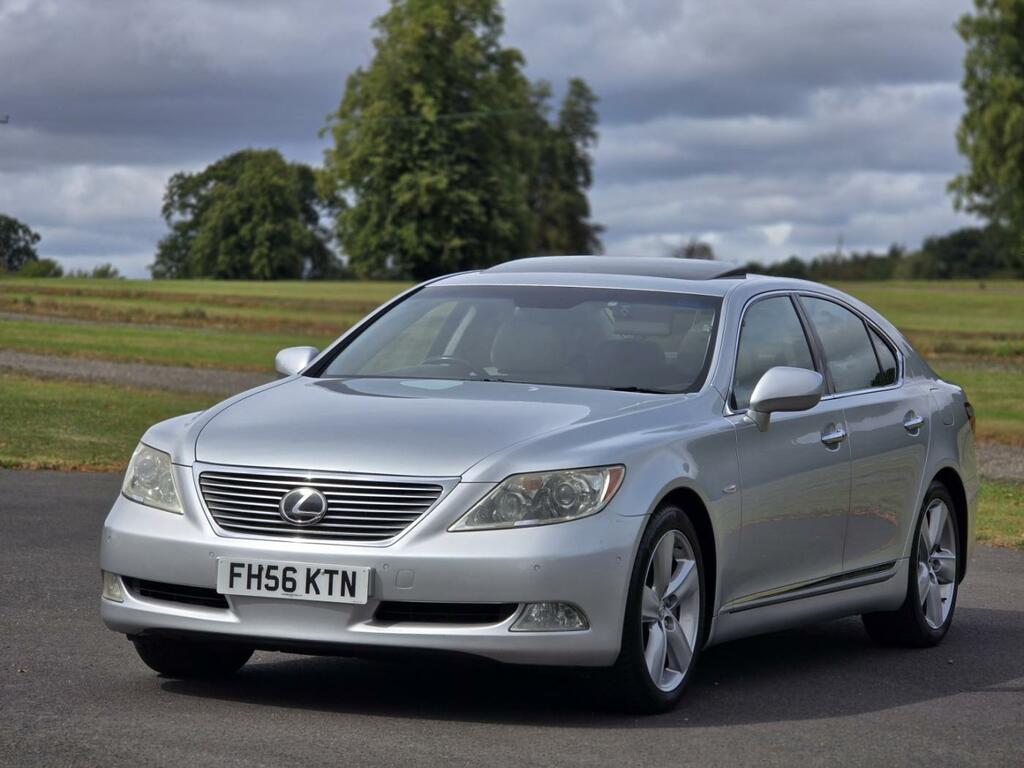 Lexus LS  Silver #30