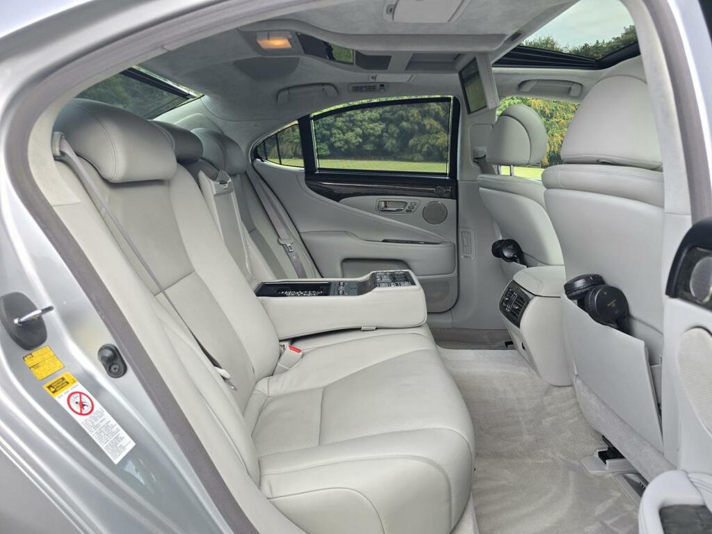 Lexus LS 4.6 460 V8 Se-l FH56KTN Silver #3