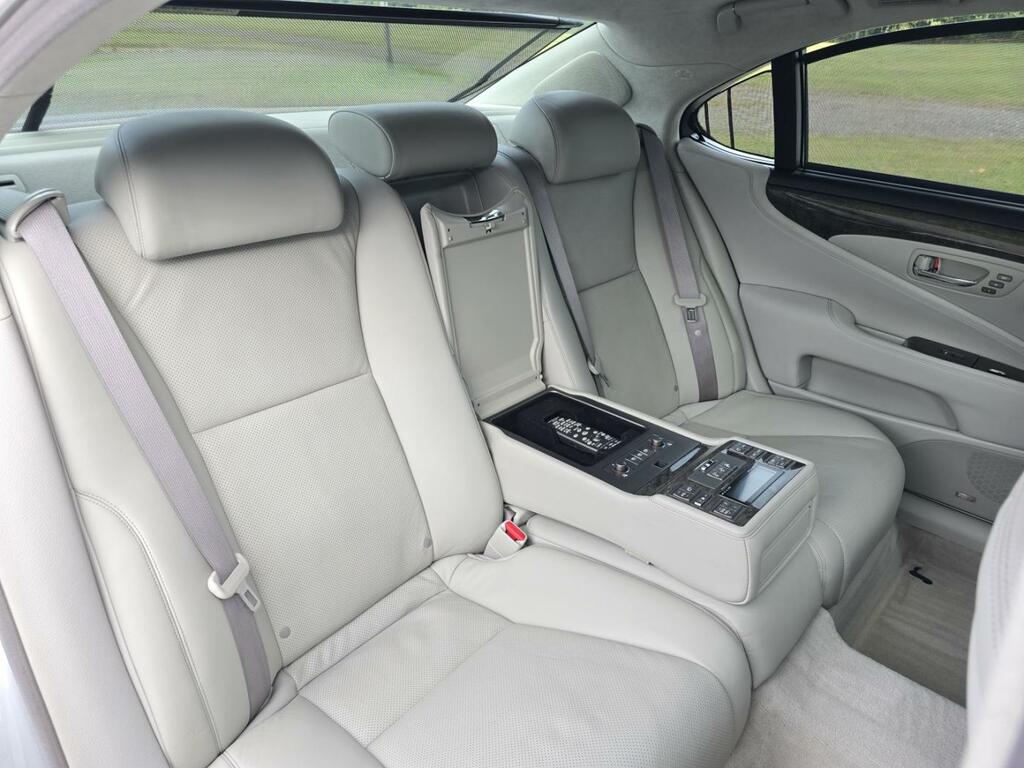 Lexus LS 4.6 460 V8 Se-l FH56KTN Silver #4