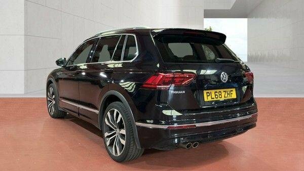 Volkswagen Tiguan 2.0 Tdi R-line Euro 6 Ss PL68ZHF Black #3