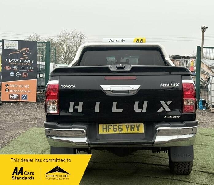 Toyota HILUX 2.4 D-4d Invincible X 4Wd Euro 6 Tss Black #5