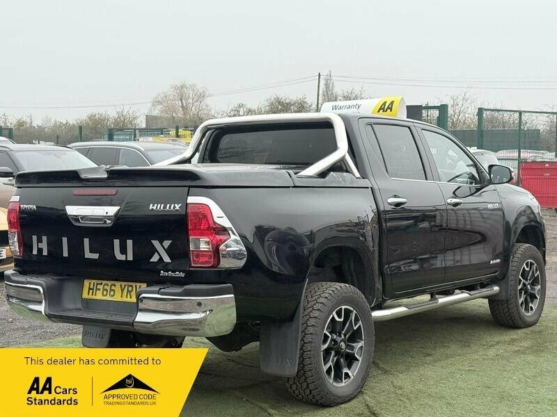 Toyota HILUX 2.4 D-4d Invincible X 4Wd Euro 6 Tss Black #6