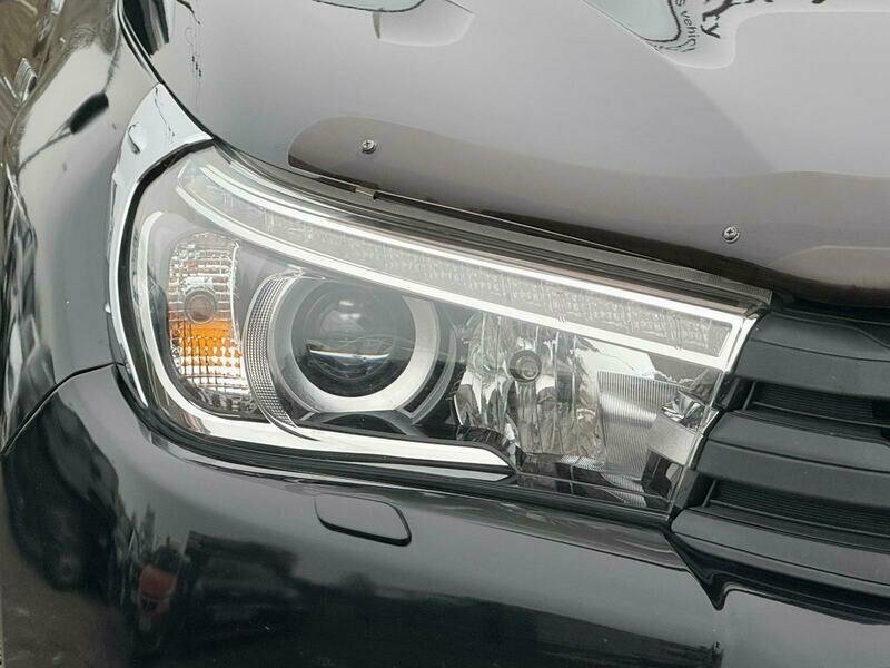 Toyota HILUX Black #14