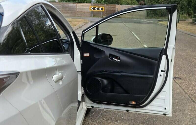 Toyota Prius Vvt-i T3 Silver #10