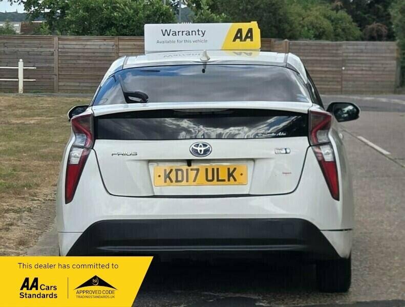 Toyota Prius 1.8 Hybrid Pco Imp White #6
