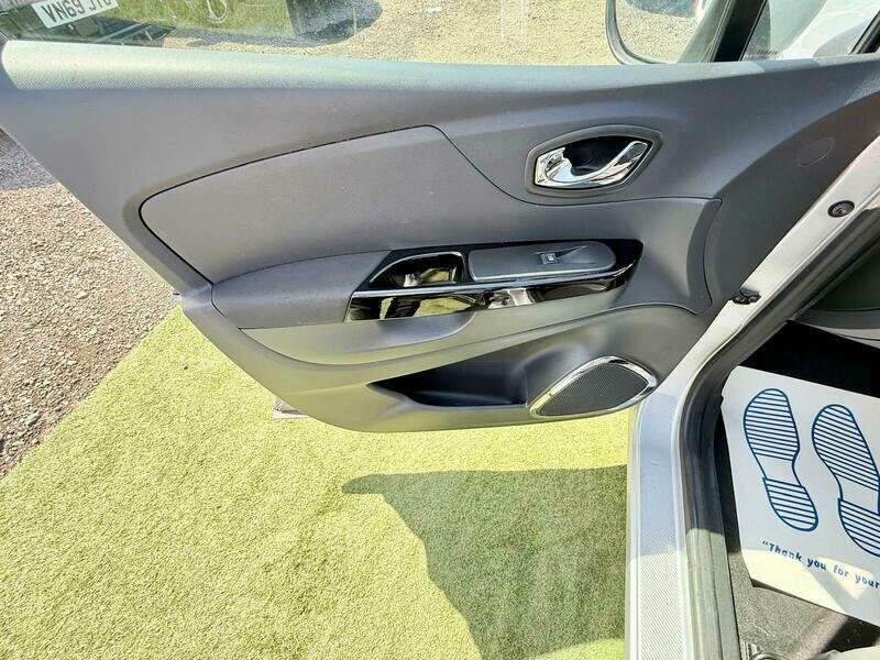 Renault Captur Suv 0.9 Tce Energy Dynamique Medianav Euro 5 Ss White #15