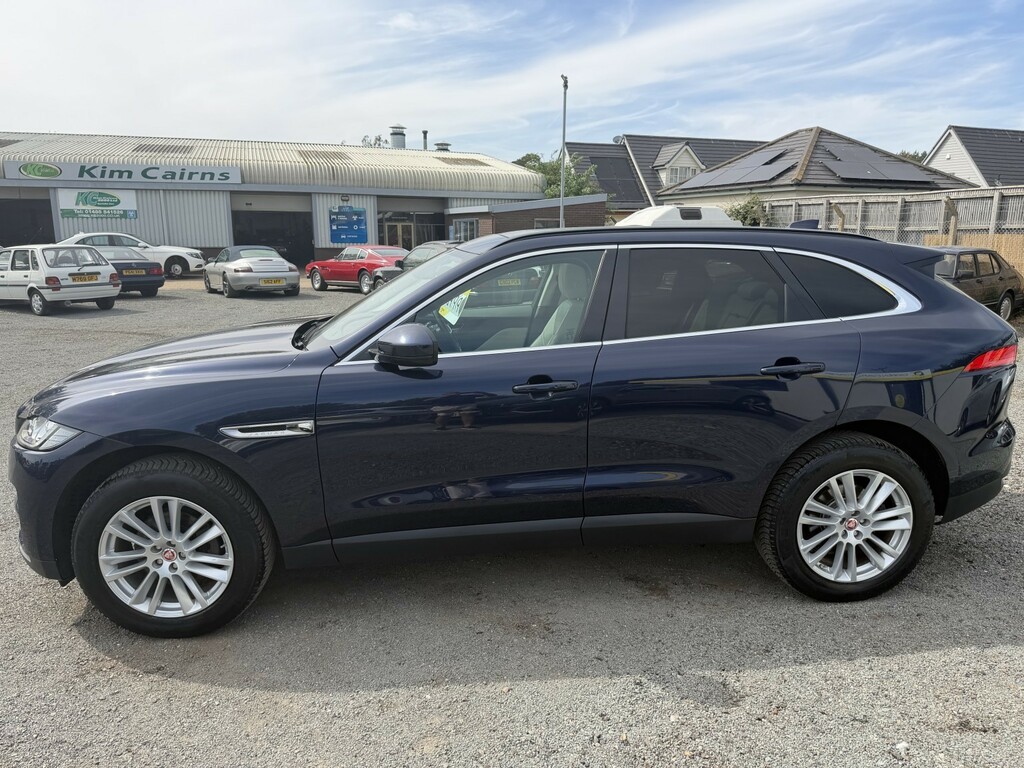 Jaguar F-Pace 2.0 D180 Portfolio Blue #4