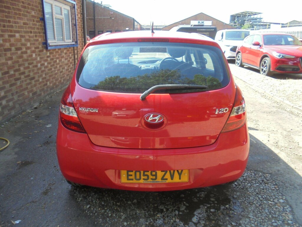 Hyundai I20 1.2 Comfort Hatchback Euro 4 77 Red #7