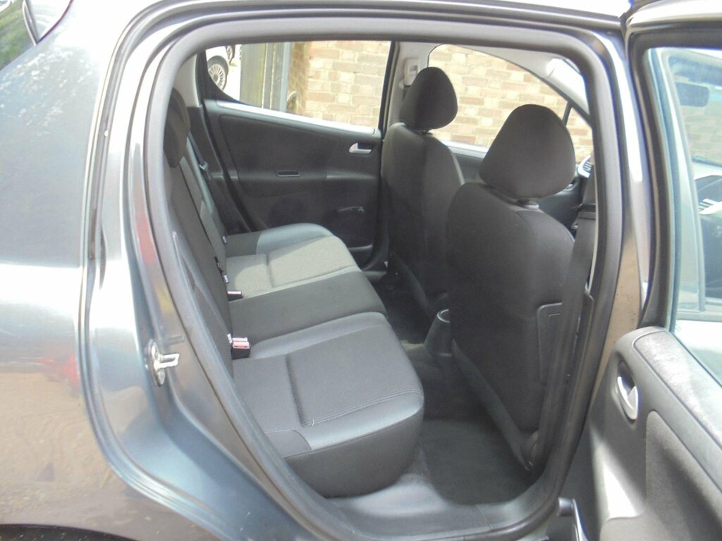 Peugeot 207 Hdi Economique Plus 3-Door White #15